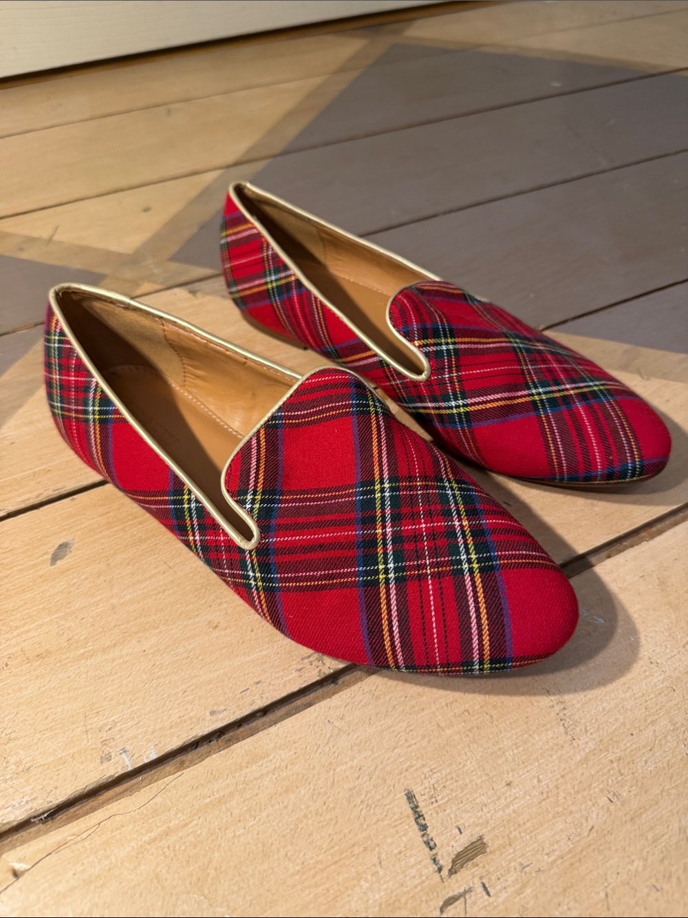 J. CREW Sz 7 1/2 Red Stewart Tartan Red Plaid Flats smoking loafers gold piping